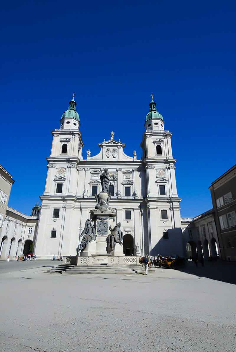 Salzburg Discovery with Electric Self-Drive Car