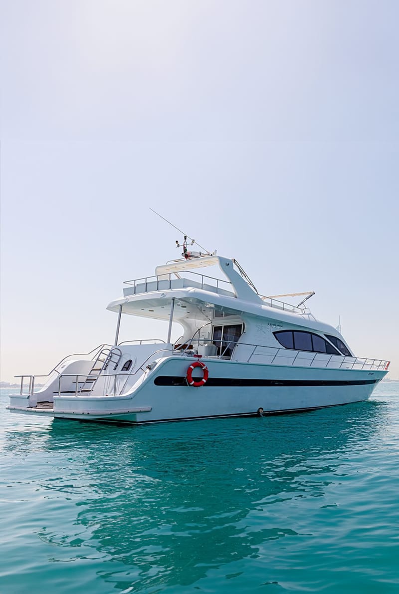 https://cdn.dojoin.com/dj/Luxury_Yacht_82ft_-_4.jpg