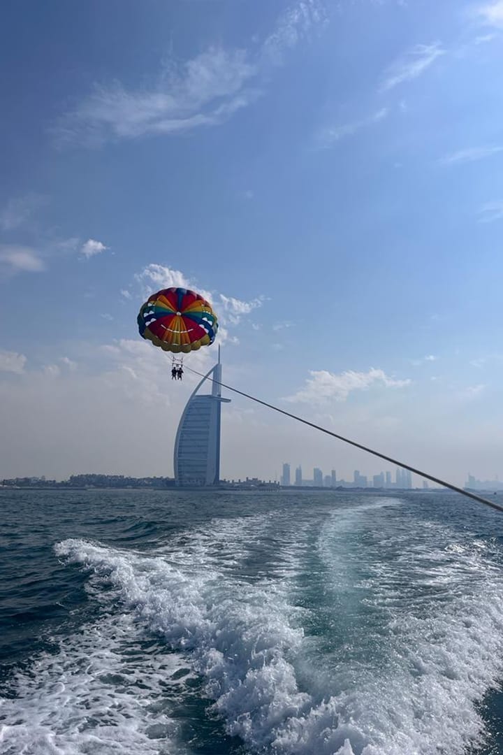 Dubai Luxury Parasailing