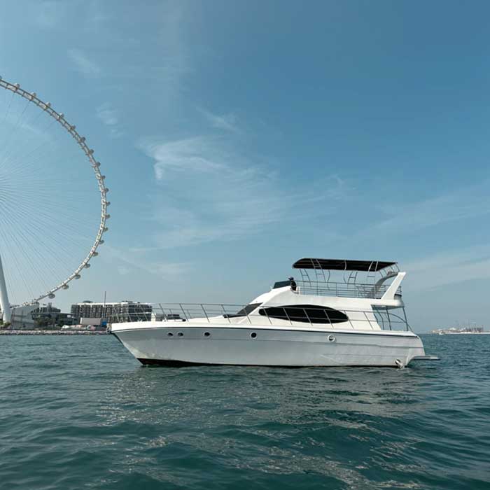 Dubai Sightseeing Yacht Tour