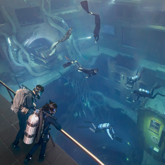 Deep Dive Dubai Sunken City Walk Experience