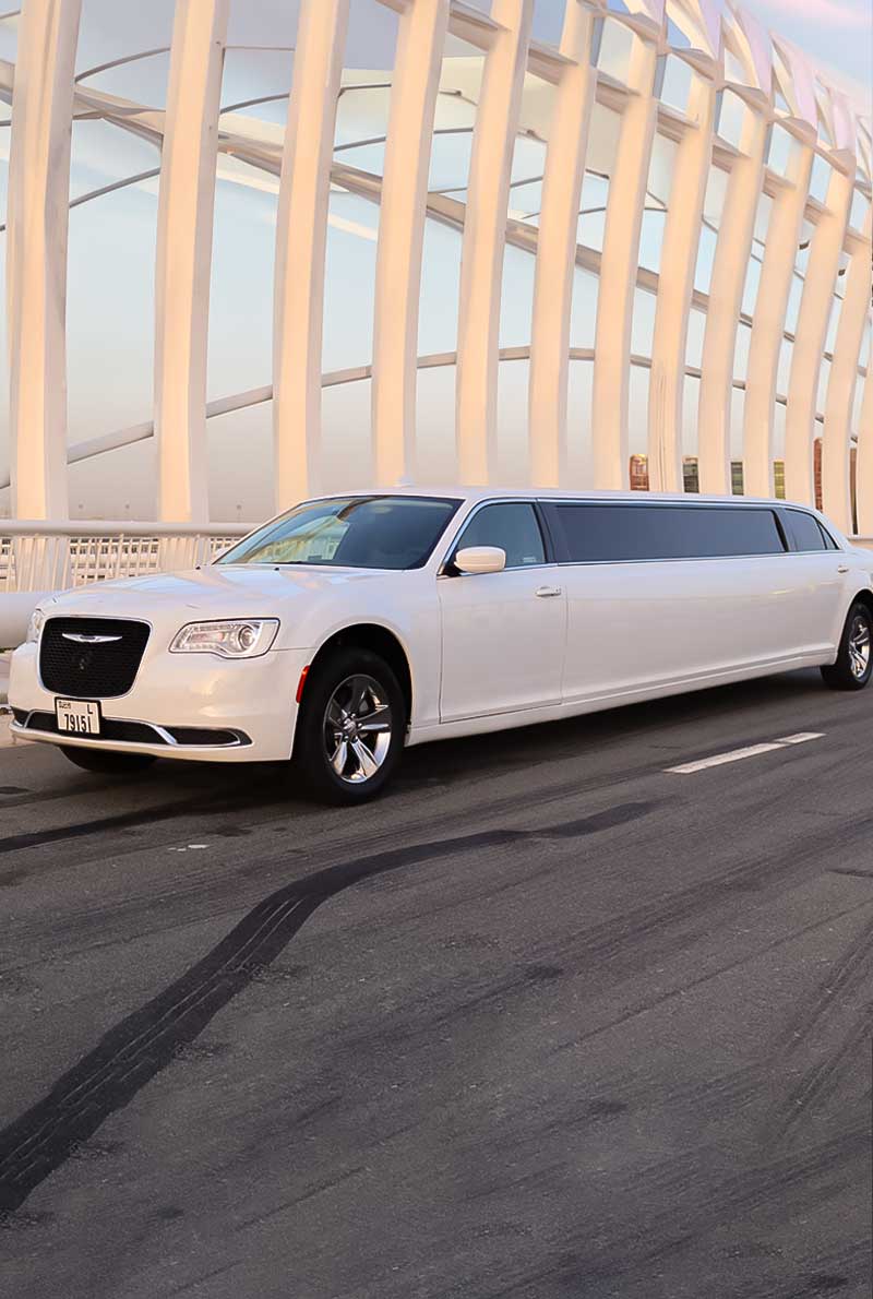 MNH Private Luxury Chrysler Limousine