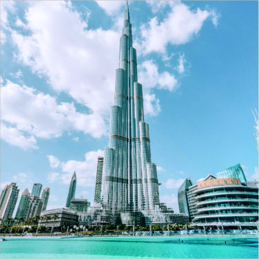 Navigating to the Burj Khalifa, At The Top Silver (Level 125, 124)
