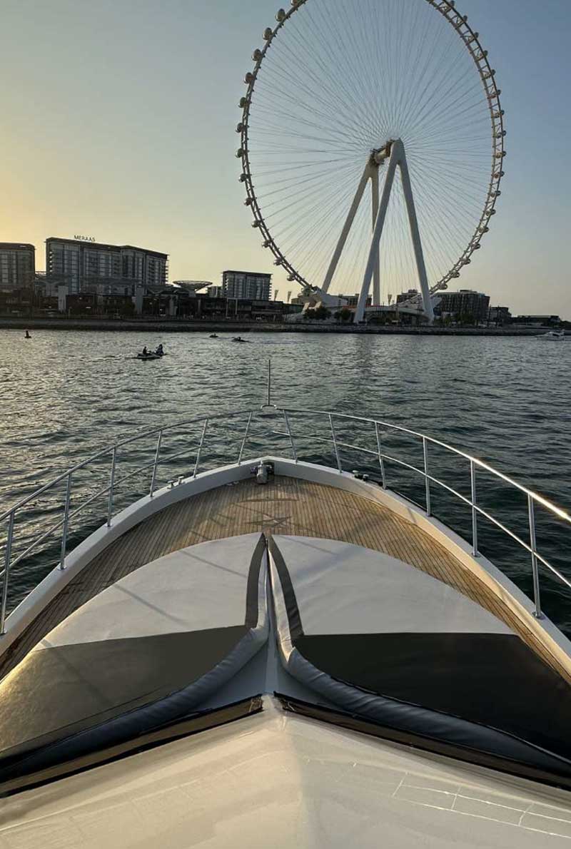 Dubai Sightseeing Yacht Tour