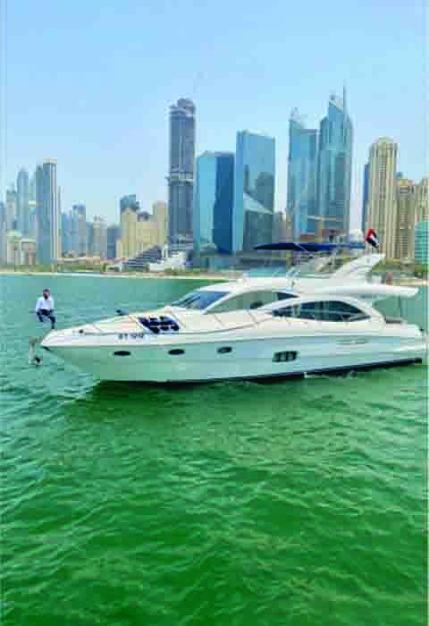 Dubai Marina Continental Breakfast and 2 hour Yacht Tour | Sharing Tour